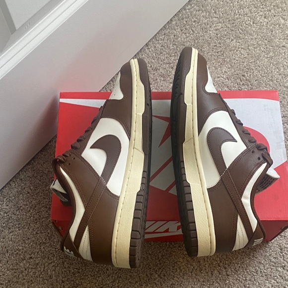 Nike Chocolate Brown Dunks - Picture 4 of 6